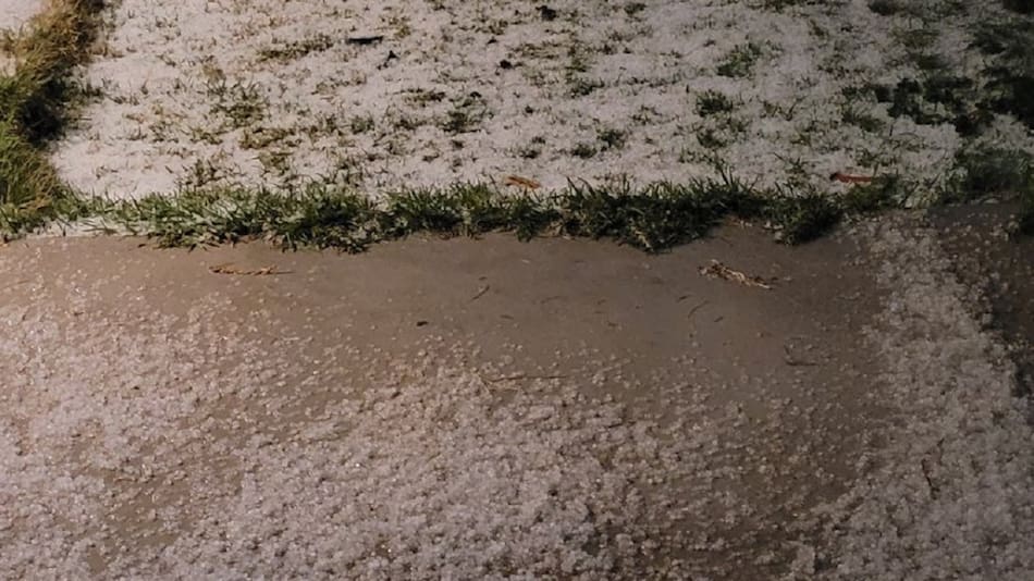 Granizo en Mendoza. Foto: X @condoblezeta_