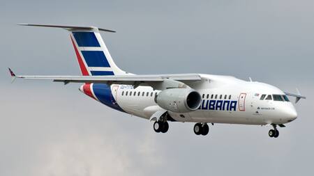 Avión Cubana de Aviación.