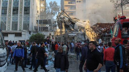 Ataque israelí en consulado iraní en Siria. Foto: Reuters.
