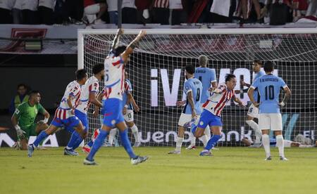 Paraguay vs Uruguay, por las Eliminatorias. Foto: Reuters