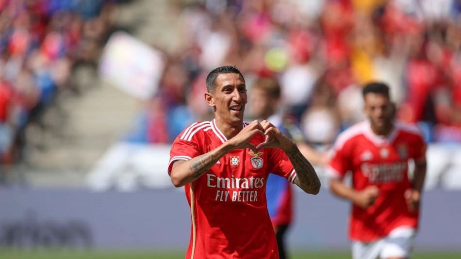 Ángel Di María convirtió un gol en su regreso a Benfica. Foto: Instagram @angeldimariajm.