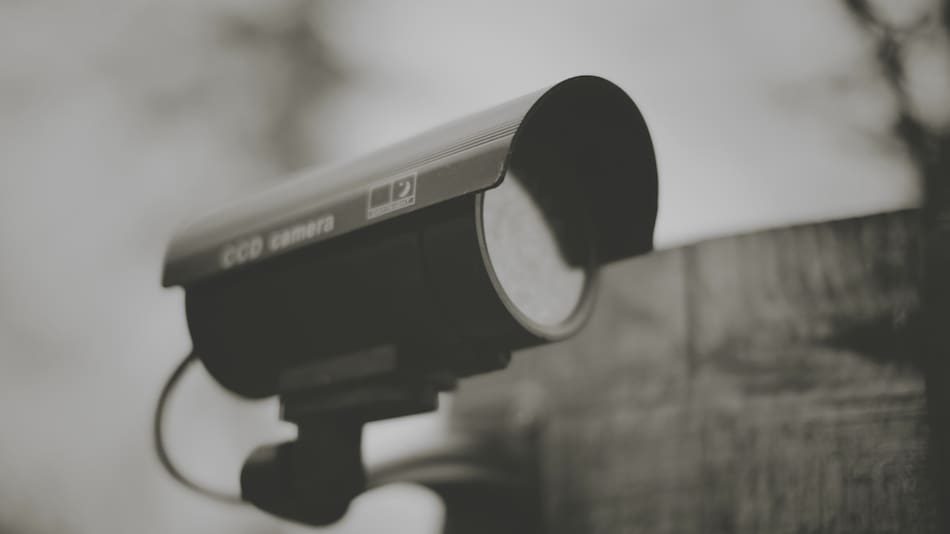Cámara de seguridad. Foto: Unsplash.