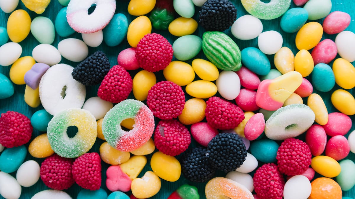 “¿Banana o calamar? ¿Frutilla o sangre?”: de qué se trata la nueva propuesta de Flynn Paff Jelly Beans