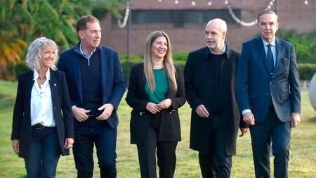 Larreta junto a Pichetto, Lospenatto, Santilli y Frade, Elecciones 2023. Foto: NA