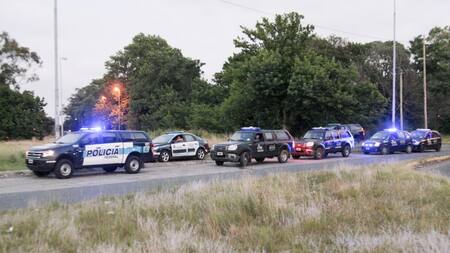 Operativo policial, rastrillaje, policías, NA