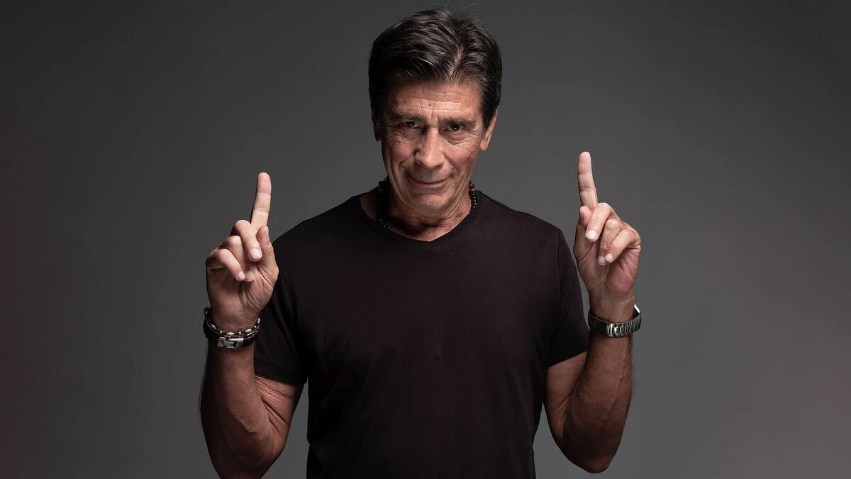 Nicolás Repetto se lanza como cantante.