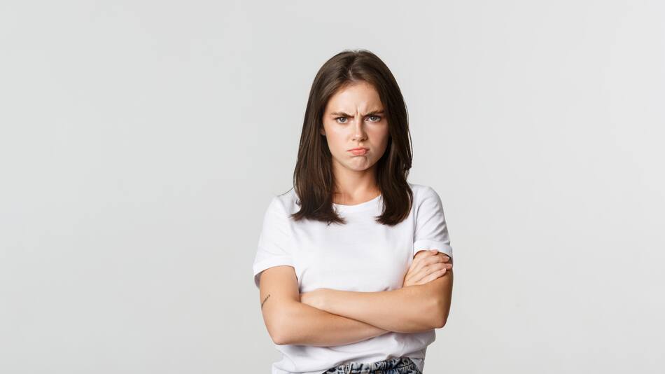 Los 3 signos del zodíaco que siempre proyectan mala onda.