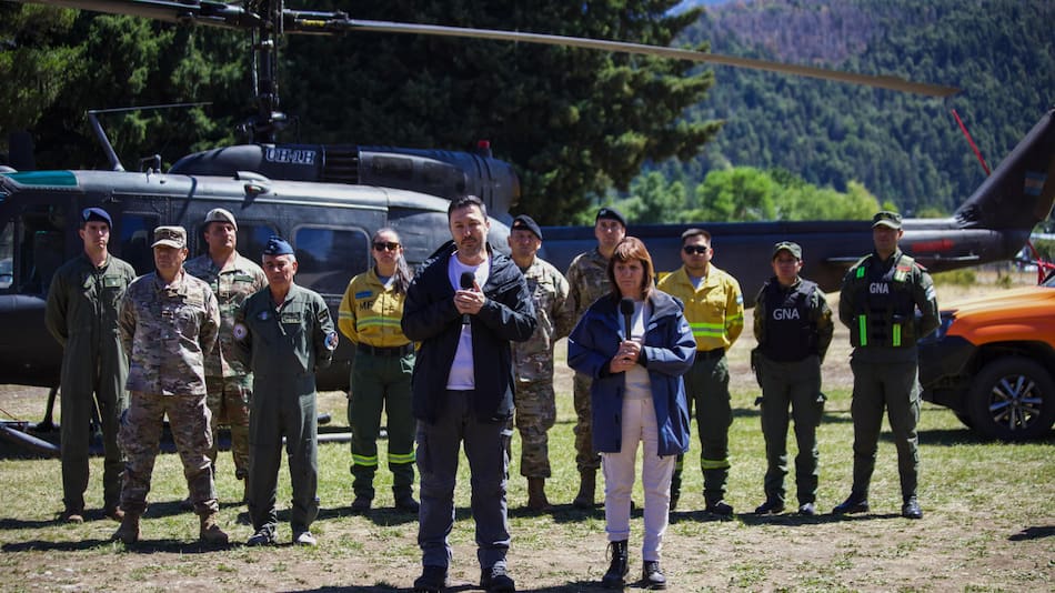 Patricia Bullrich y Luis Petri en El Bolsón.