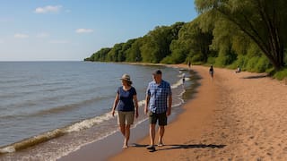 A menos de 3 horas de CABA: el pueblo playero que destaca por sus costas tranquilas y su reserva reconocida por la UNESCO