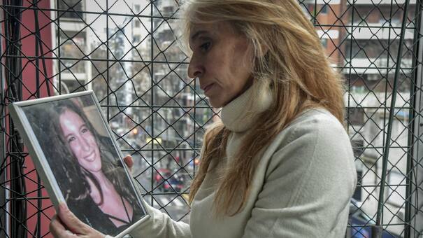 La madre de Ángeles Rawson imagina que hoy su hija tendría "un fuerte compromiso social por los derechos de las mujeres"