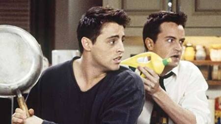 Matt LeBlanc y Matthew Perry en "Friends". Foto: Instagram/mleblanc