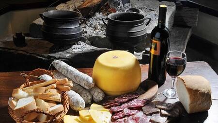 El salame es parte de la identidad gastronómica de Colonia Caroya