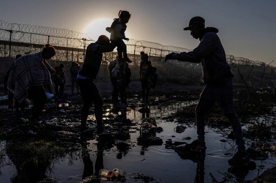 Migrantes en la frontera con Estados Unidos. Foto: Reuters.