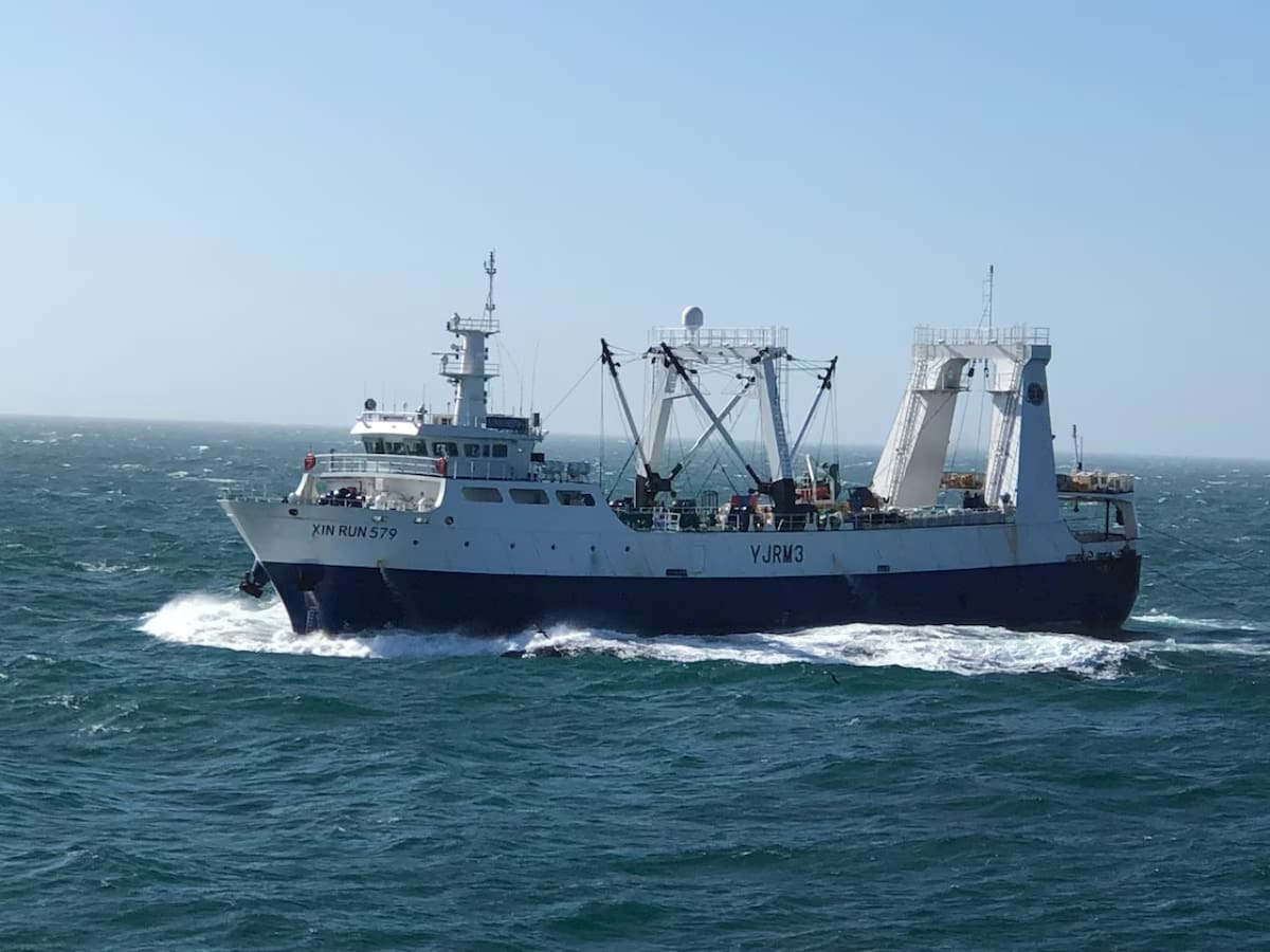 El Xinrun 579, con bandera de Vanuatu, pero de propiedad china. Foto: Prefectura Naval Argentina
