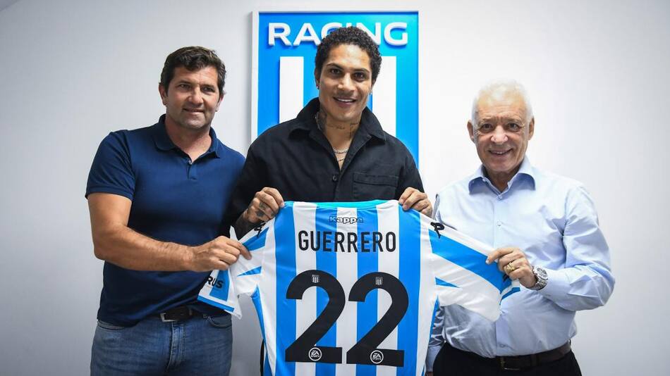 Paolo Guerrero 22; Racing. Foto: NA.