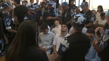 Máximo Thomsen desmayado en el Tribunal. Foto: Twitter.