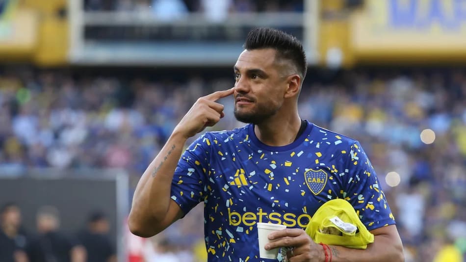 Chiquito Romero protagonizó una fuerte pelea con un plateista. Foto: NA.