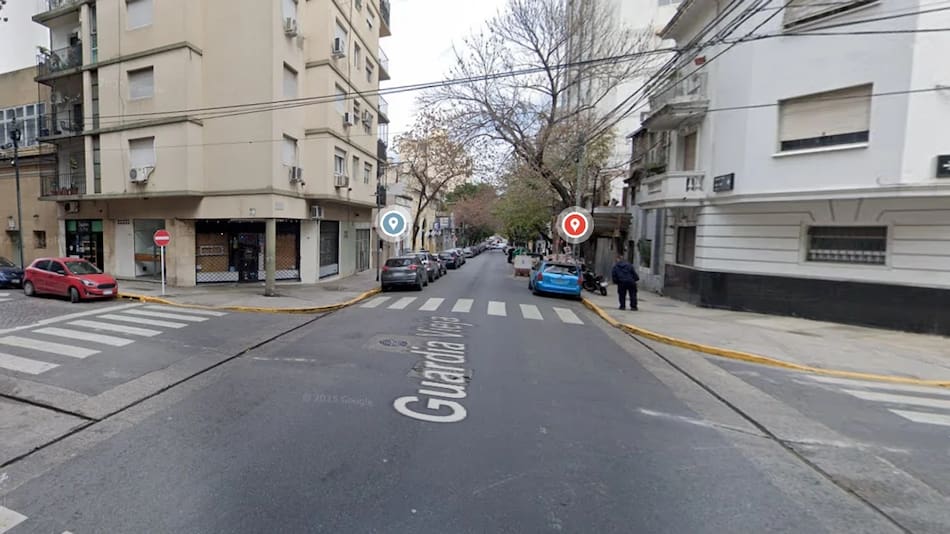 Vecino prendió fuego una entrada en Almagro