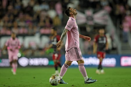 Salida del campo de Lionel Messi en el Inter Miami. Foto: REUTERS.