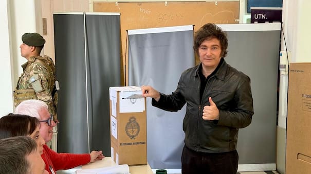 Milei quiere aplicar una reforma electoral: qué puede pasar con la PASO y cómo se estudia la implementación definitiva de la Boleta Única de Papel