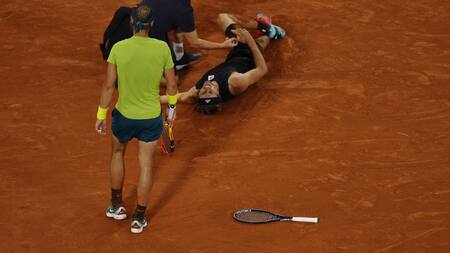 Lesión de Alexander Zverev ante Nadal por Roland Garros. Foto: REUTERS.