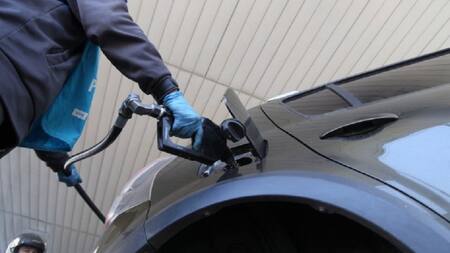 Nafta, combustibles, aumento de la nafta. Foto: NA.