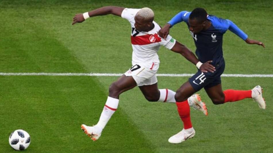 Luis Advíncula, nuevo jugador de Boca, NA