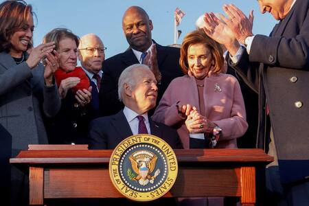 Joe Biden y Nancy Pelosi. Foto: Reuters