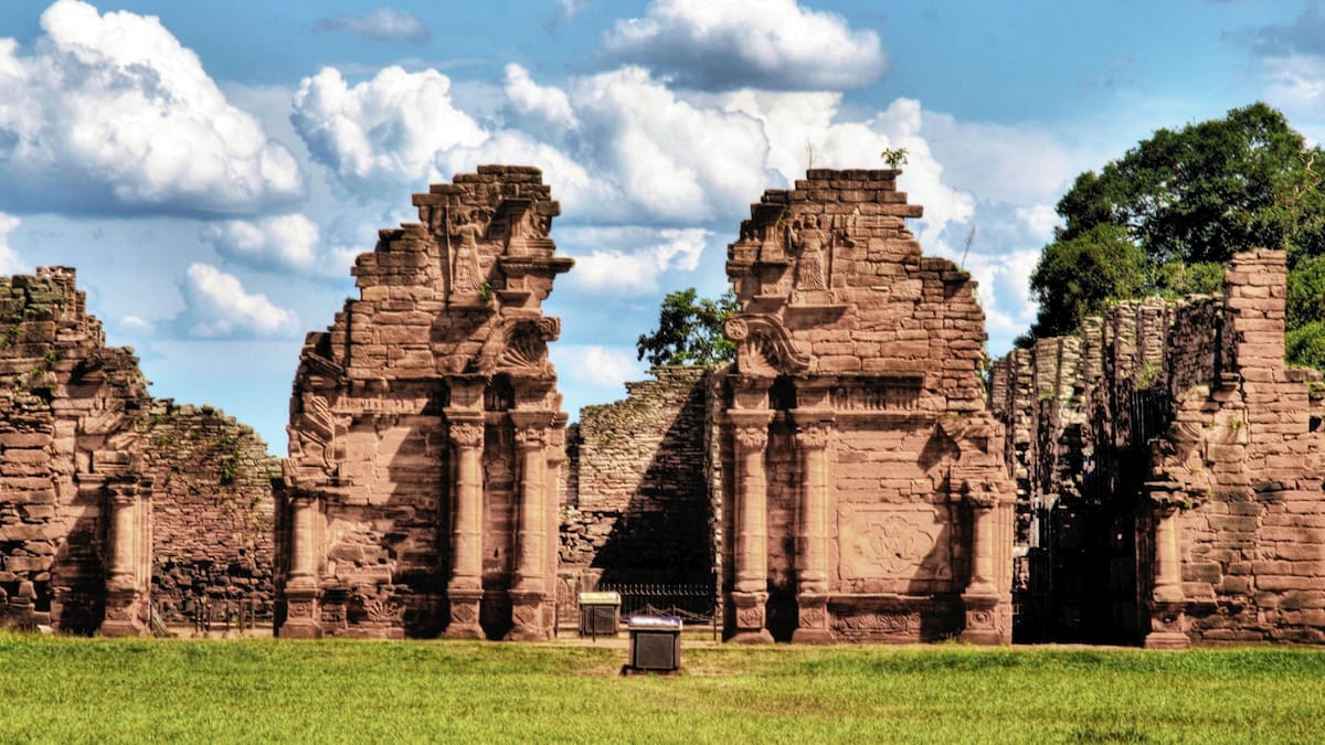 Se trata de San Ignacio Miní, una antigua reducción jesuítico-guaraní