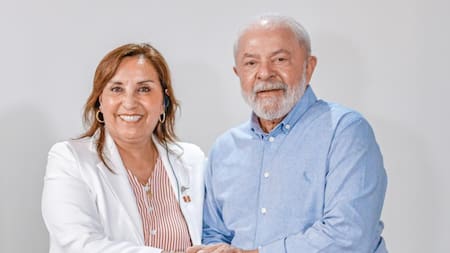 Lula da Silva y Dina Boluarte. Foto: Twitter @Lula.