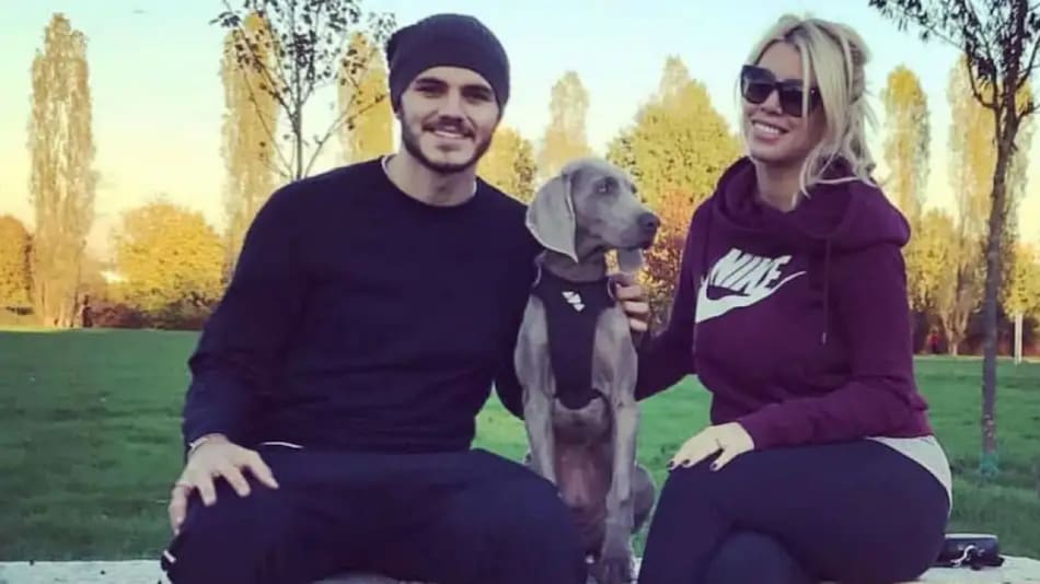 Wanda Nara y Mauro Icardi junto a su perro Coco. Foto: Instagram.