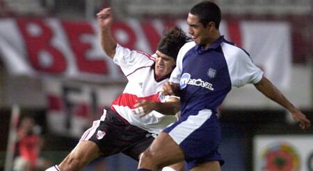 Solo hay dos antecedentes entre River y Talleres por Libertadores. Foto: NA