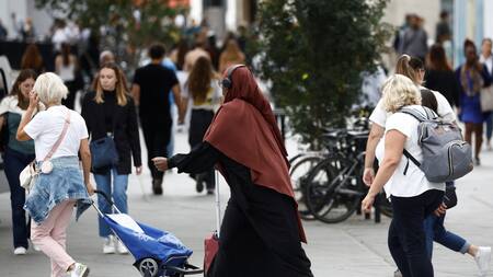Abayas, vestimenta islámica. Foto: Reuters