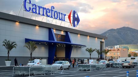 Se acelera la venta de Carrefour Argentina: el grupo que sacó ventaja en las negociaciones