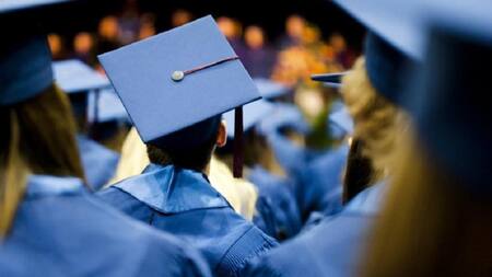 Más graduados gracias a la ayuda de la IA.