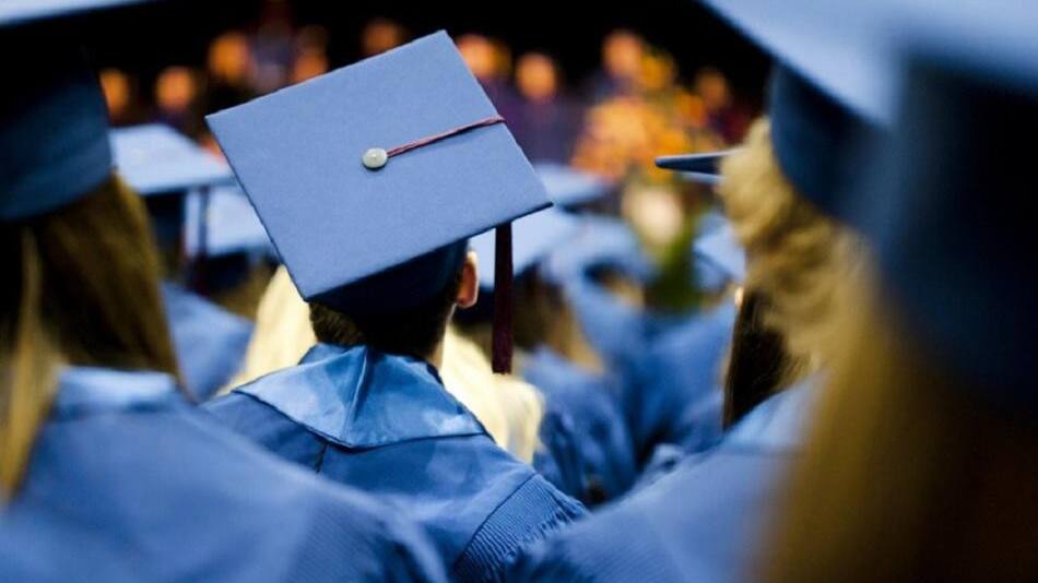 Más graduados gracias a la ayuda de la IA.