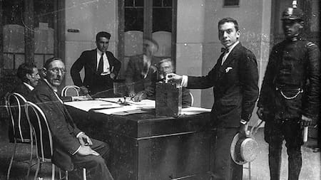 Historia de la veda electoral argentina: cómo nació la práctica para impedir el escandaloso fraude en las urnas