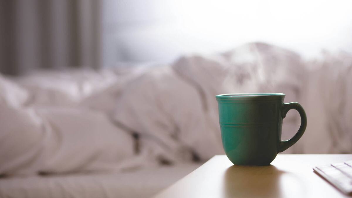 Hacer la cama, orden, limpieza, mañana, despertarse. Foto Unsplash.