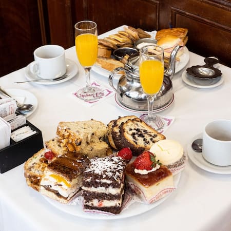 Las Violetas, confitería. Foto: Instagram @lasvioletasconfiteriaok