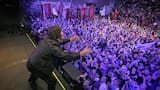 Vuelve en auto por las tormentas: Milei prepara su reunión con el CEO de JP Morgan tras el cierre de campaña en Rosario