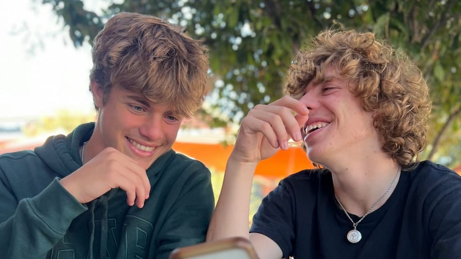 Chistes; carcajadas; risas. Foto: Unsplash.