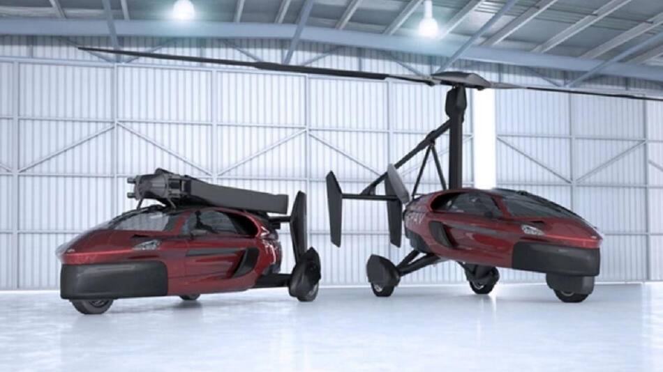 Primer auto volador Liberty