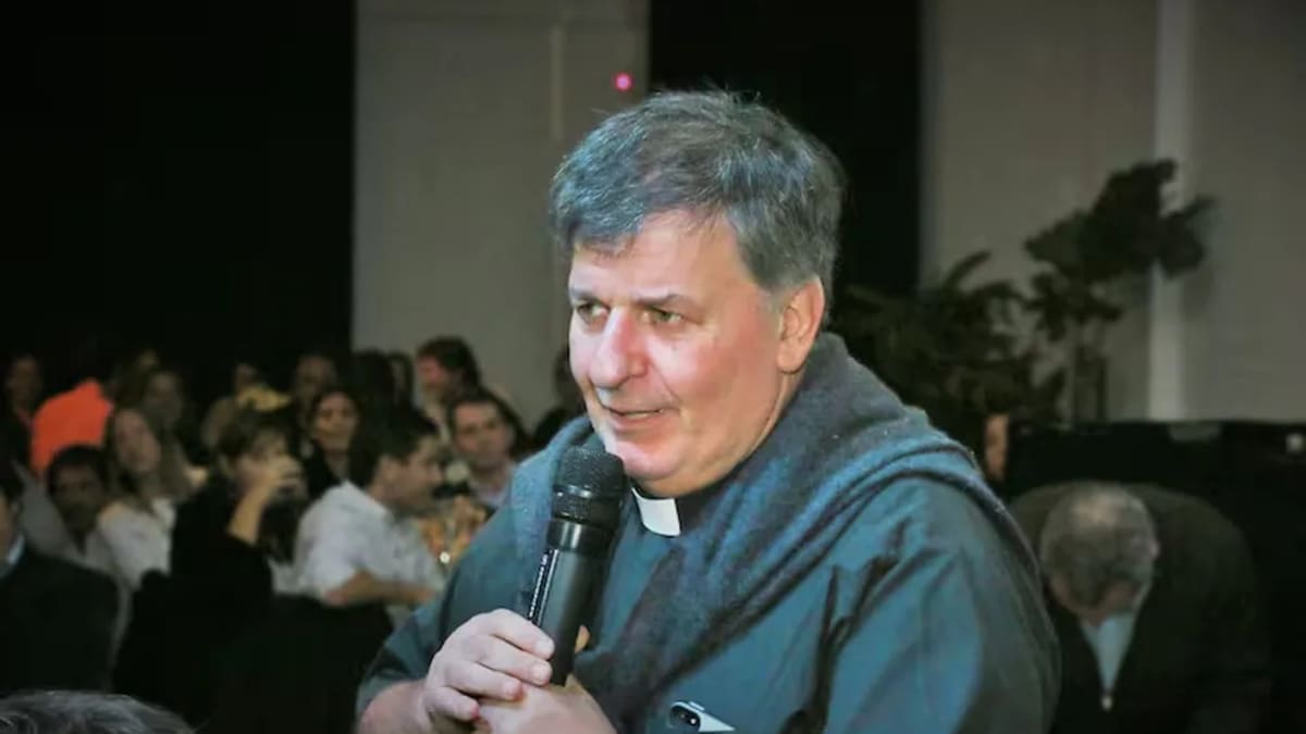 El sacerdote Damián Rodríguez Alcobendas