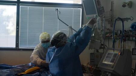 Camas de terapia, coronavirus en Argentina, NA