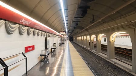 Tras su reapertura, la estación Uruguay de la Línea B del subte se suma al horario extendido: hasta qué hora estará abierta