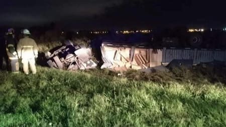 Vuelco fatal de un camión en la autopista Rosario - Santa Fe