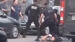 Insólito: policías intentaron detener a dos delincuentes y terminaron agredidos por los vecinos