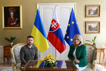 Zuzana Caputova recibió a Volodimir Zelenski en Bratislava. Foto: Reuters.