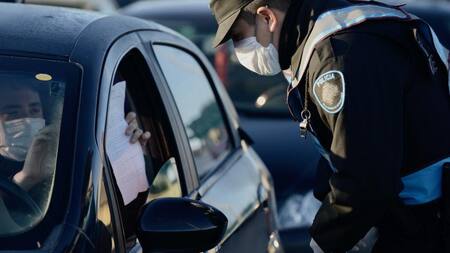 Permiso para transitar por el país, coronavirus en Argentina