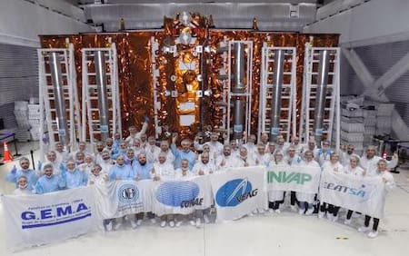 Satélite SAOCOM en el centro INVAP de Bariloche, CONAE